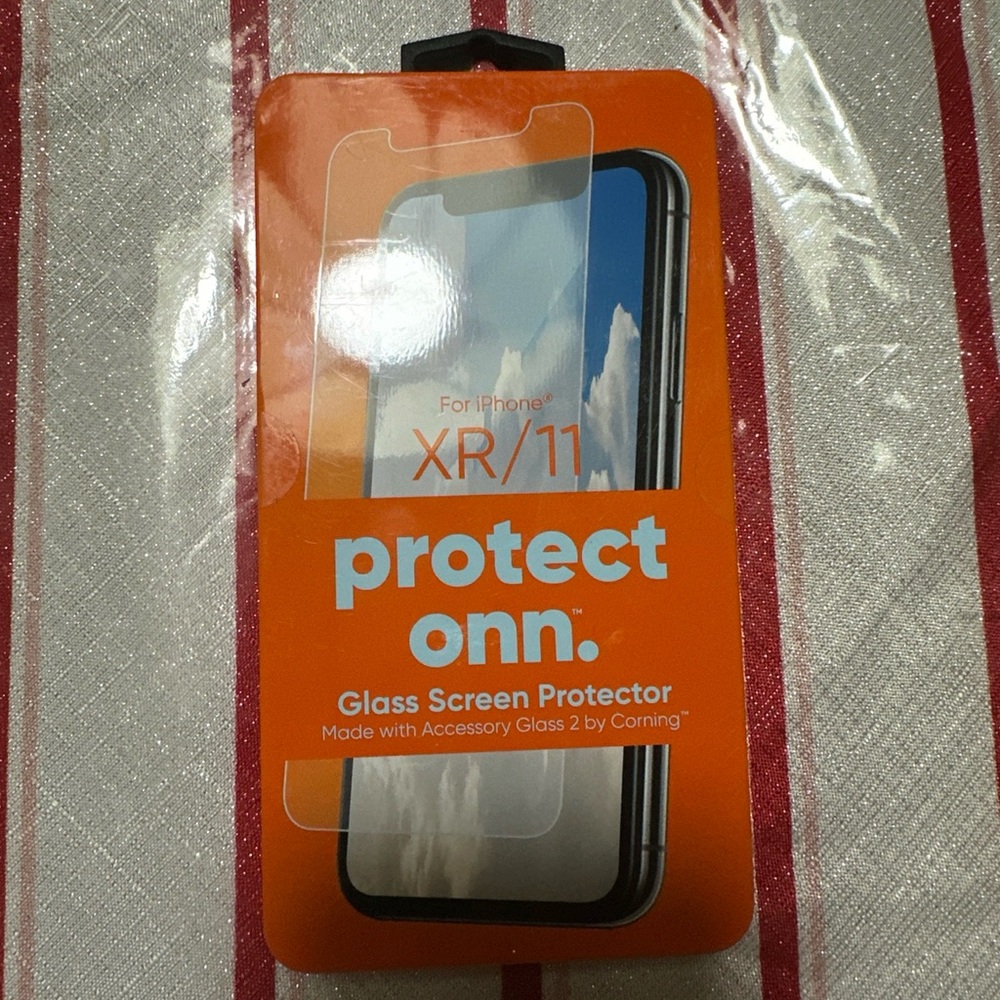 Onn Glass Screen Protector for iPhone XR/11 - Clear